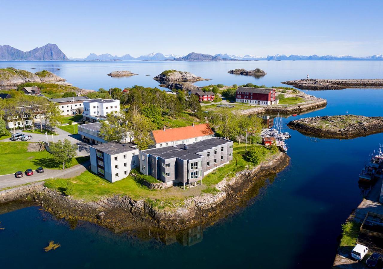 Lofoten Sommerhotell Og Vandrerhjem Kabelvag Bagian luar foto