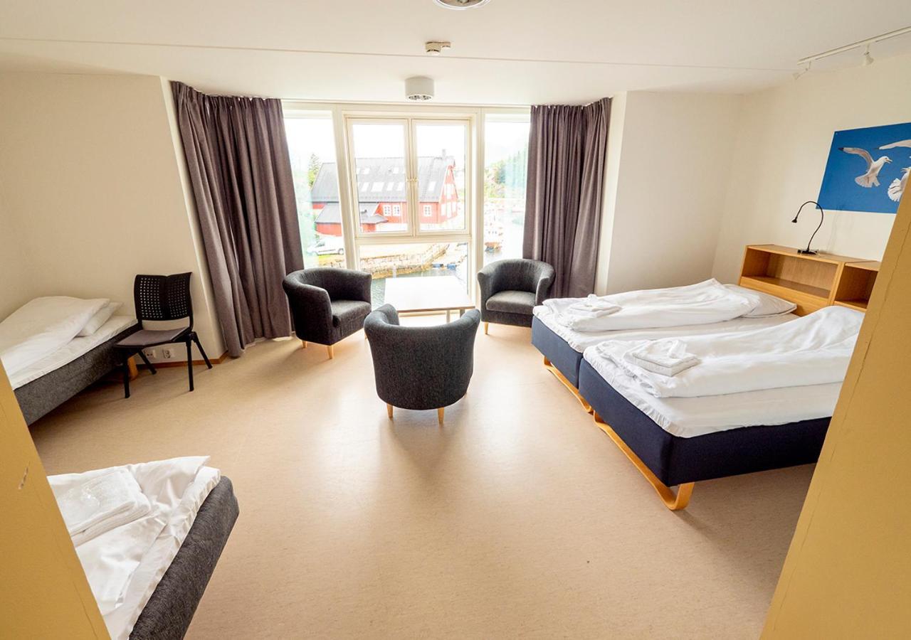Lofoten Sommerhotell Og Vandrerhjem Kabelvag Bagian luar foto