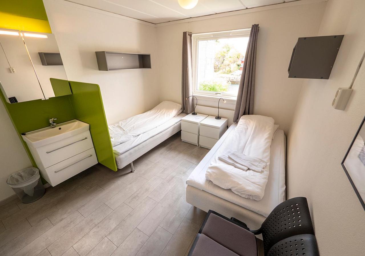 Lofoten Sommerhotell Og Vandrerhjem Kabelvag Bagian luar foto